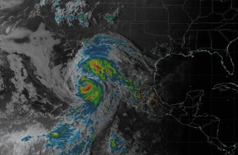 Huracán "Kay" de categoría 2 avanza hacia la península de Baja California