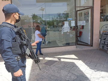 Pagos de programas de bienestar son custodiados por la Guardia Estatal