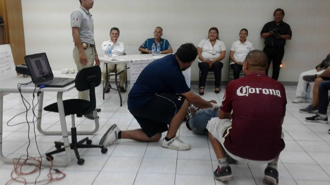 Brindan pláticas de primeros auxilios a ciclistas