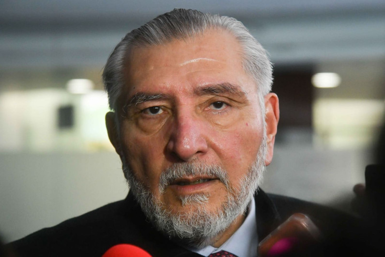 Renuncia de Adán Augusto a coordinación de senadores fue decisión personal: Sheinbaum