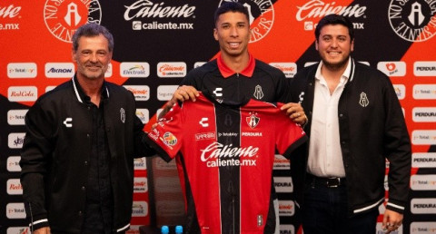 Atlas presenta al uruguayo Agustín Rodríguez como su nuevo dorsal 9
