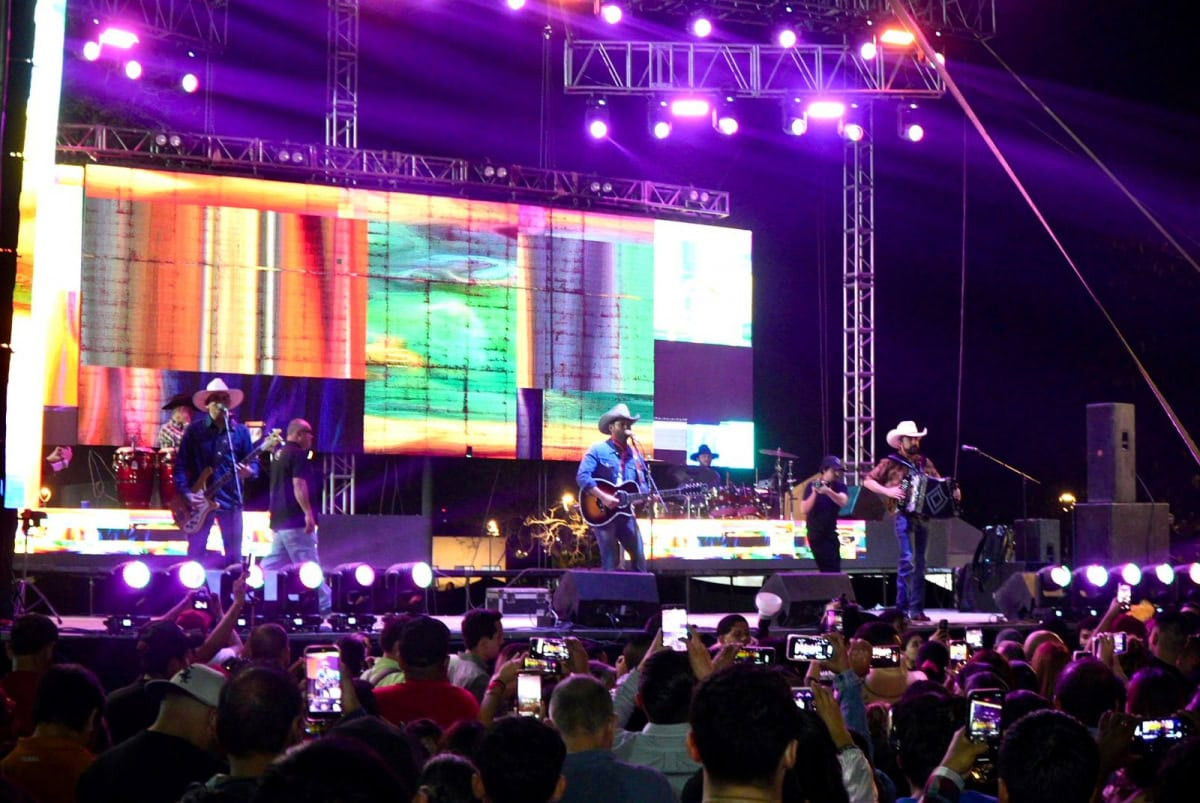 Entre juanchos, tiburones y ovnis, concluyó el Carnaval Tamaulipas