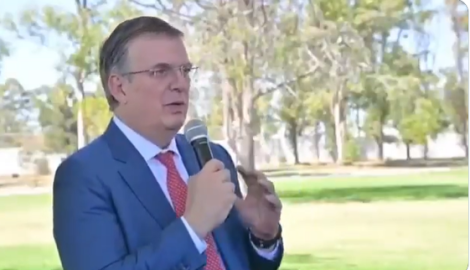 Ebrard llama a la prudencia tras anuncio de Trump sobre arancel global del 10%