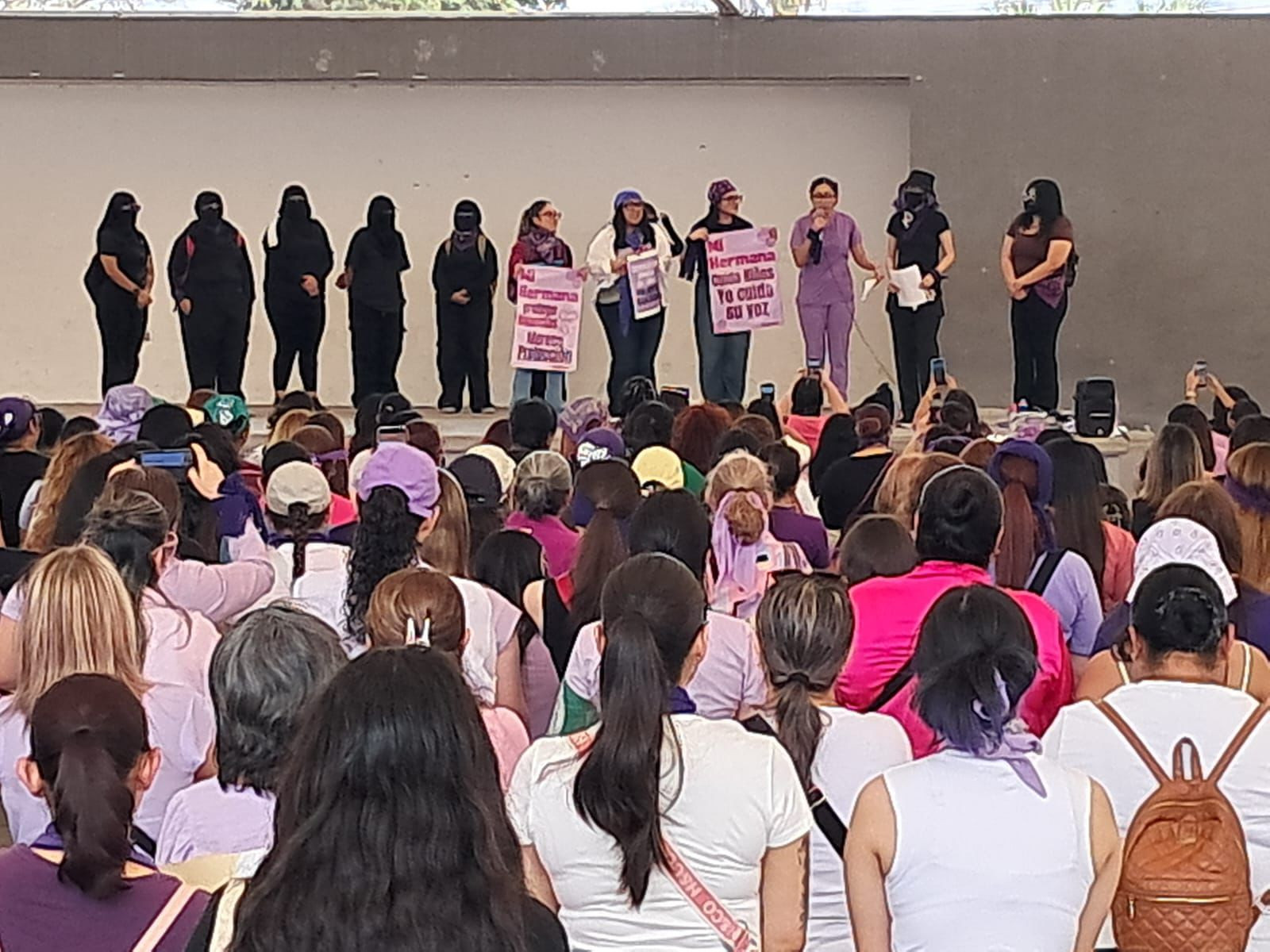 Mujeres en Victoria exigen justicia para las Doctoras