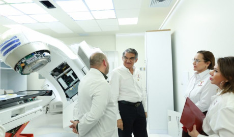 Supervisan avances en Centro Oncológico de Tamaulipas; radioterapia alcanza 85%