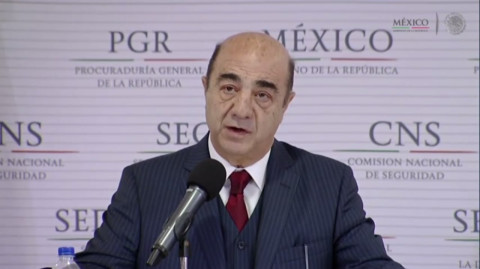 Hospitalizan al exprocurador Murillo Karam; su estado es grave