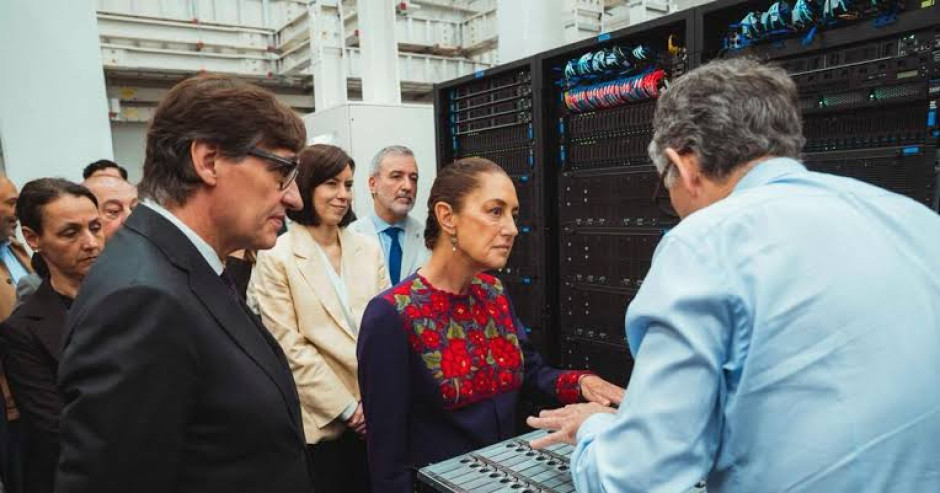 Sheinbaum visita súper computadora en Barcelona