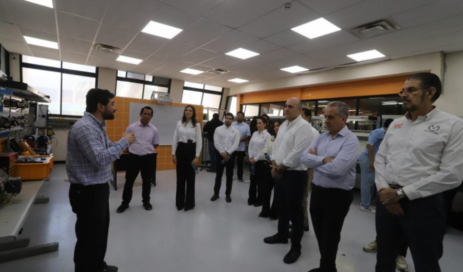 Arranca en la UTTN la actividad del Clúster Eléctrico Electrónico de Tamaulipas