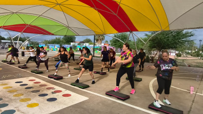 Impulsa Gobierno de NLD el bienestar femenino con clases gratuitas de Step Coreográfico