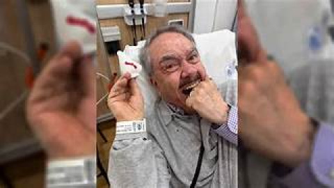 Pedro Sola sufre caída en la calle y termina en el hospital