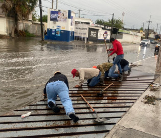 Atiende COMAPA encharcamientos tras recientes precipitaciones
