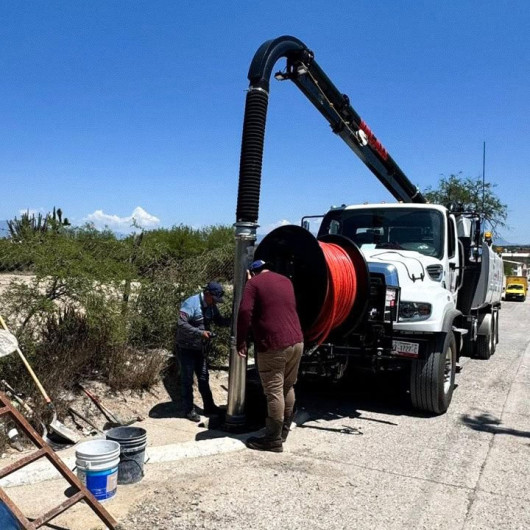 Refuerza SRHDS operación de redes hidrosanitarias con acciones de desazolve y mantenimiento