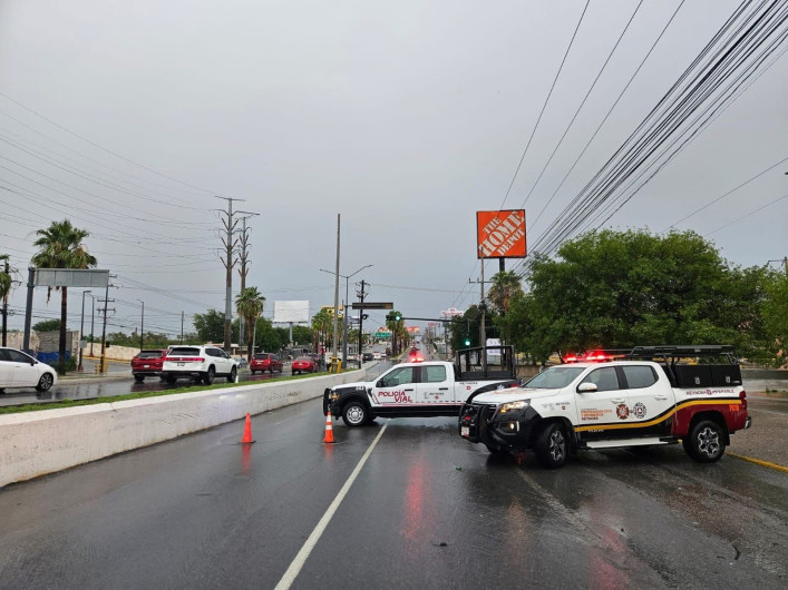 Mantienen cierres viales y monitoreo por lluvias