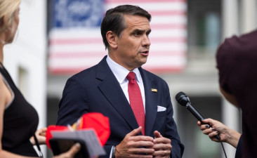 Trump nomina oficialmente a Todd Blanche como fiscal general de EU