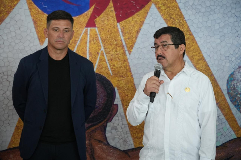 Presentan a Gabriel “El místico” Pereyra como nuevo D. T. del Correcaminos
