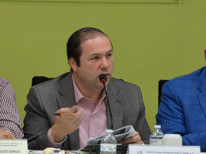 Tiene perdidas economicas y retrasos sector transportista por accesos a Monterrey y saturación en casetas