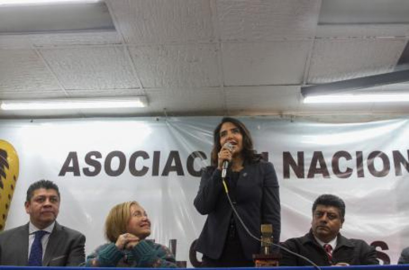 Barrales elegida por el PRD para la CDMX