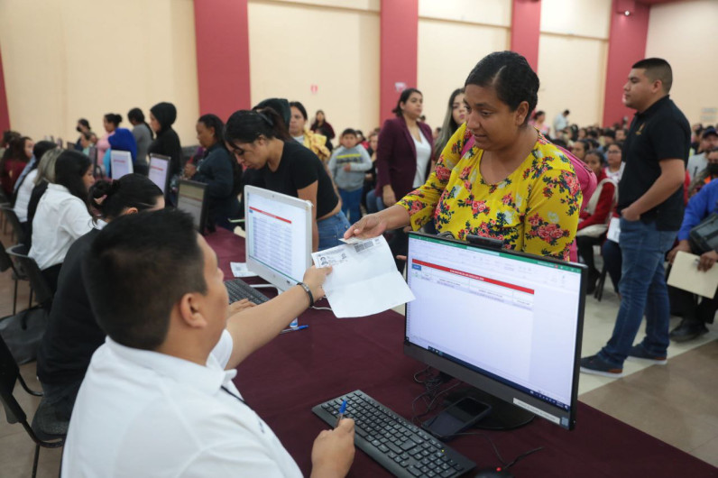 Inicia este martes 22 de abril entrega de tarjetas de Becas Municipales