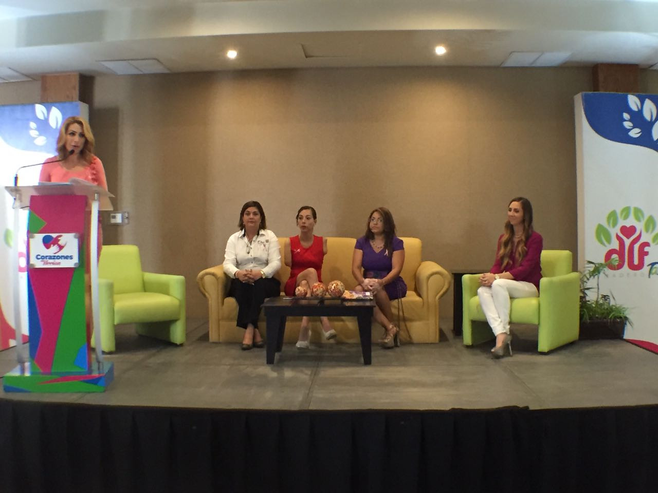 Celebra DIF Madero el día Internacional de la Mujer