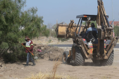 Municipio trabaja en limpieza de tiraderos clandestinos de basura 