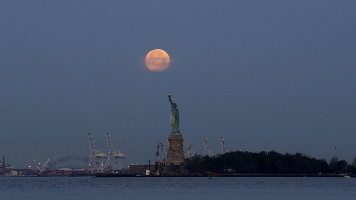 Así se vivió la superluna azul de sangre en el mundo