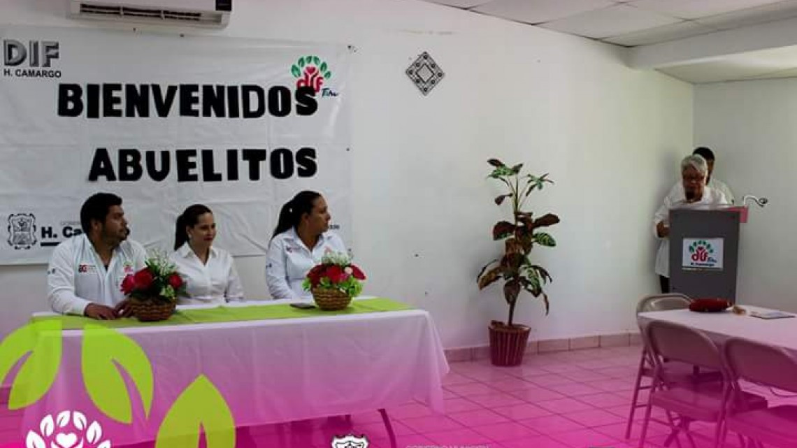 DIF realiza cuarta reunión mensual para adultos mayores