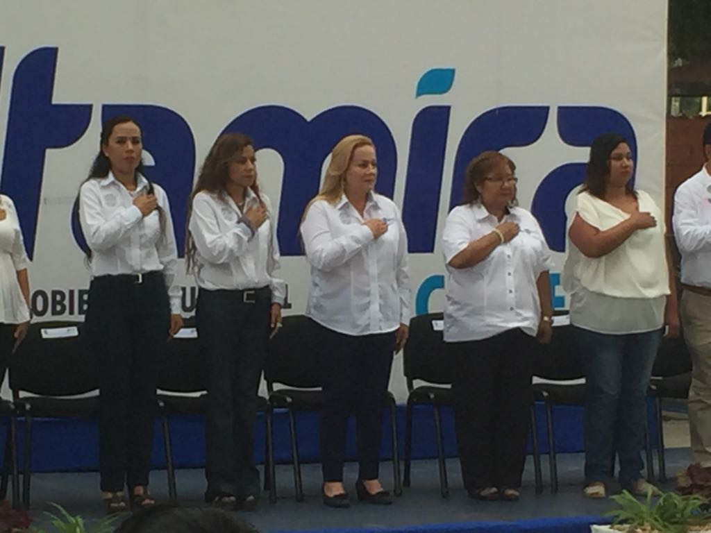 Realiza programa de mantenimiento a escuelas 