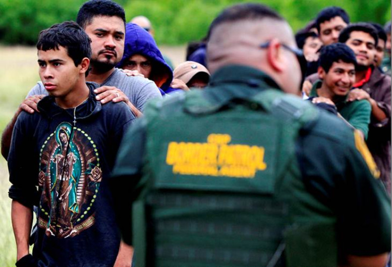 Arrestan a 153 inmigrantes en el sur de Texas