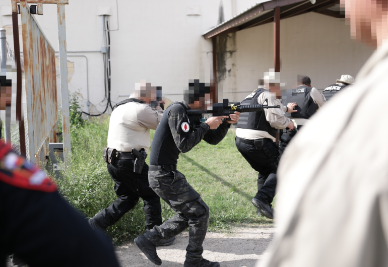 Agentes de operaciones especiales de Tamaulipas y Texas reciben capacitación conjunta
