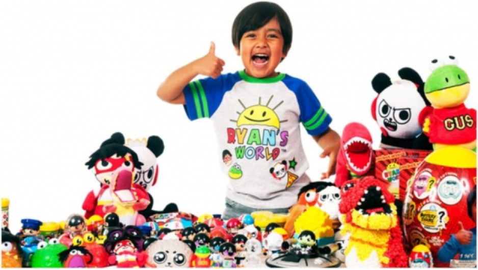 Este niño gana 440 mdp por ser youtuber y tiene 7 años