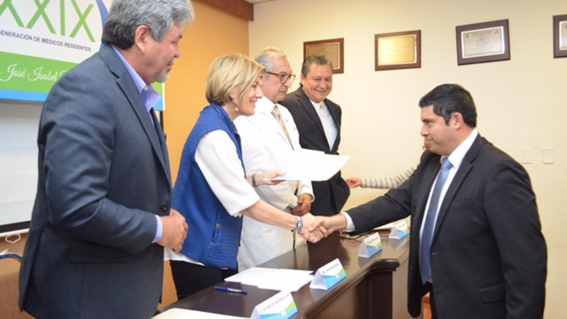 En Tamaulipas se gradúan18 nuevos médicos especialistas