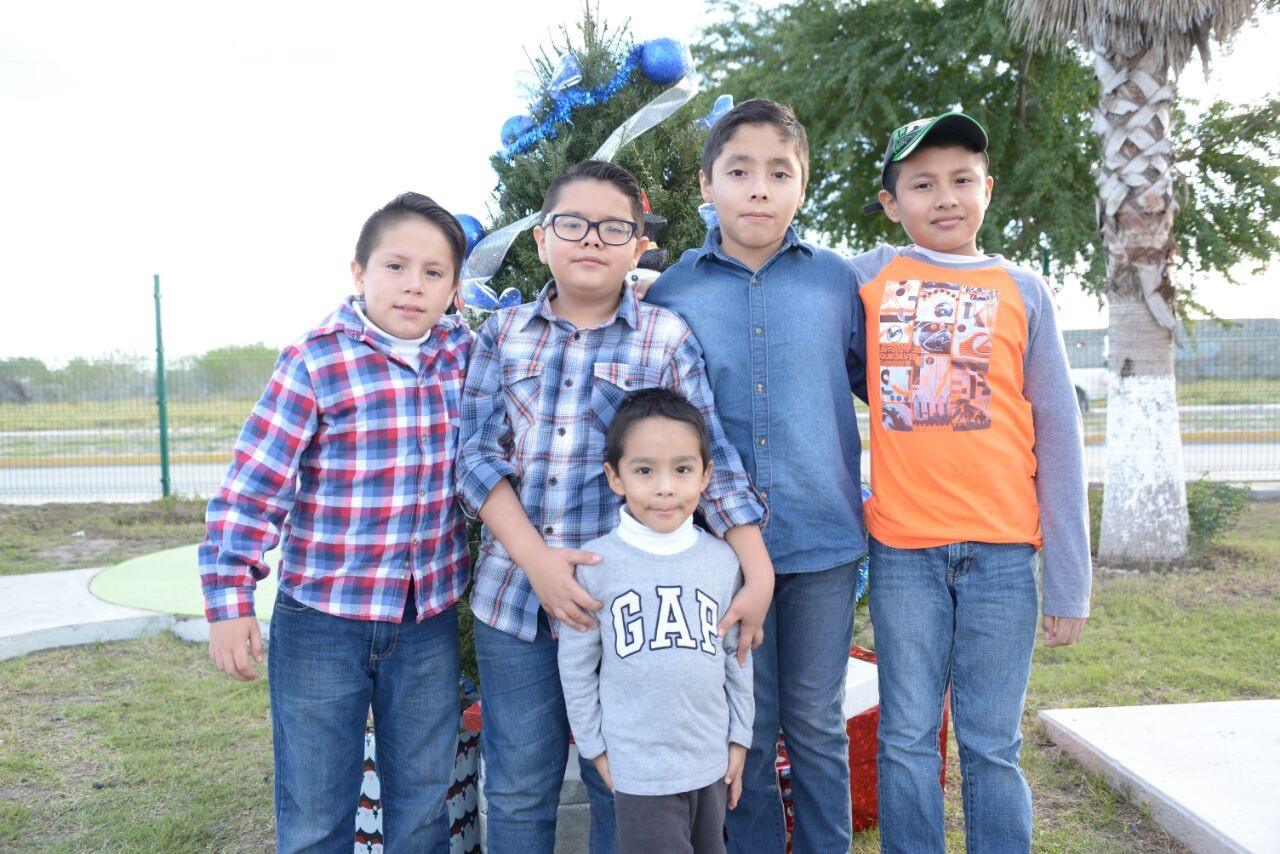 Gob Tam celebra navidad con vecinos de Reynosa