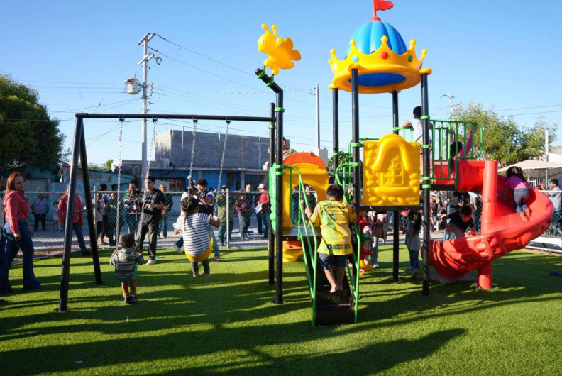 Carmen Lilia Canturosas rescata espacios públicos y fortalece la unión vecinal en la Colonia Nueva