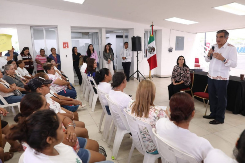 Atiende Américo demandas de las mujeres despicadoras en Tampico