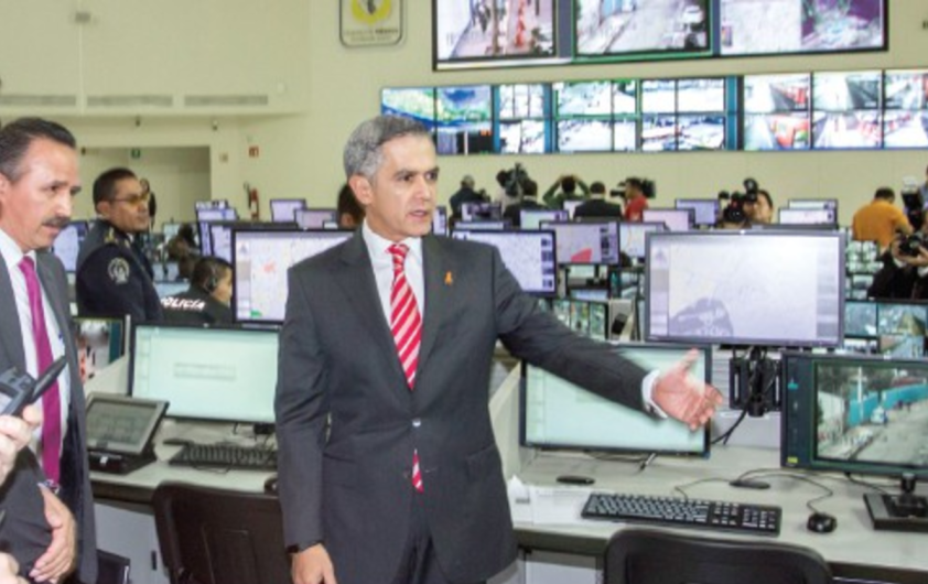 Mancera realiza monitoreo en C4; cancela inauguración de bajo puente Tlaxcoaque