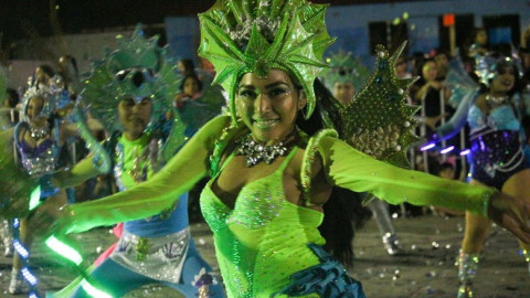 Disfrutan altamirenses 3er día del Carnaval Altamira 2018