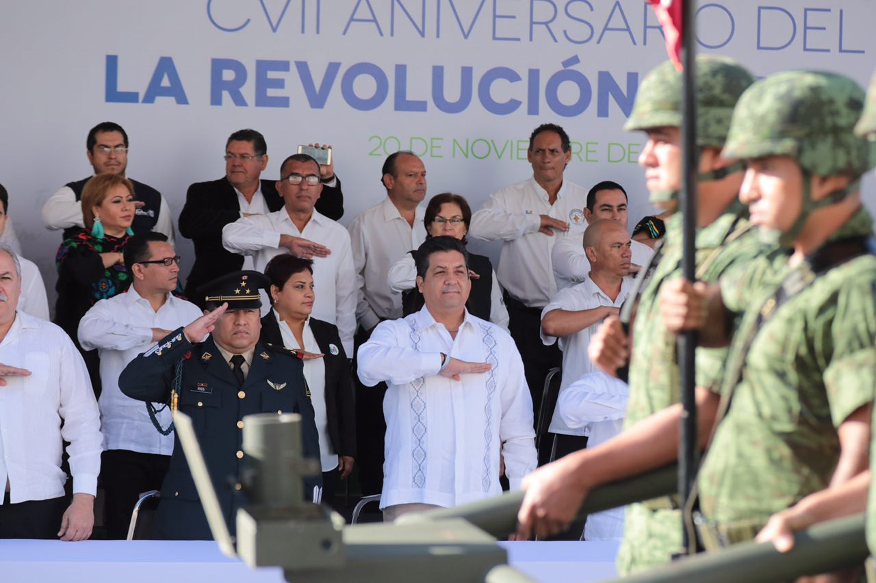 Gobernador conmemora revolución mexicana con desfile
