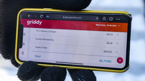 Se dispara deuda de luz de texanos tras apagones; les llegan recibos por más de 100 mil pesos