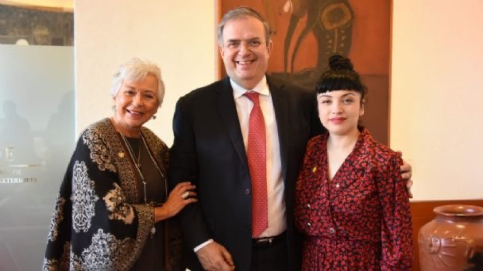 Mon Laferte ya tiene nacionalidad mexicana