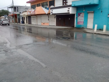 Comapa trabaja con equipo vactor