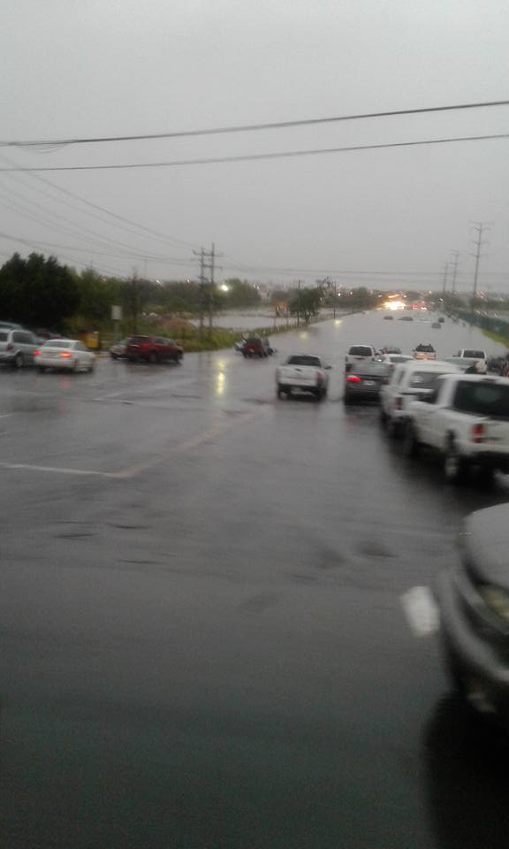 Lluvias provocan caos en calles de Reynosa