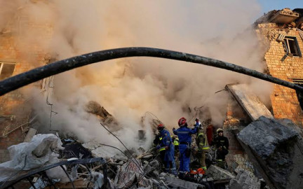 Ataque ruso con drones y misiles en Kiev deja al menos 18 muertos, incluidos tres menores