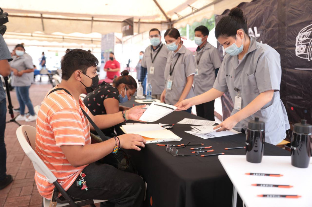 Ofertarán más de 2 mil vacantes en mega feria del empleo; habrá transporte gratuito 