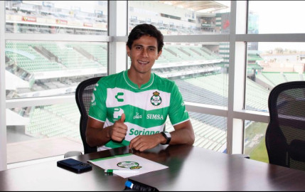 'JJ' Macías ficha con Santos Laguna