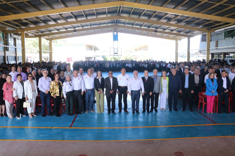 Felicita Alcalde Mario López a comunidad educativa del CBTIS 189, por 40 Aniversario de la institución  