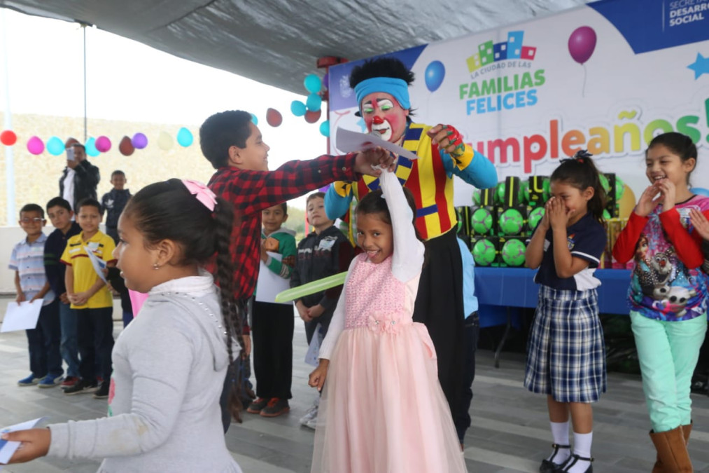 Invita Municipio a niños de julio y agosto a festejar gratis Cumpleaños del Mes