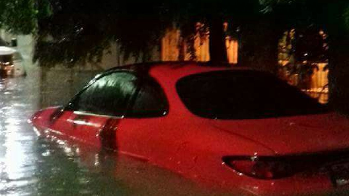 Lluvia deja inundaciones severas en Nuevo Laredo