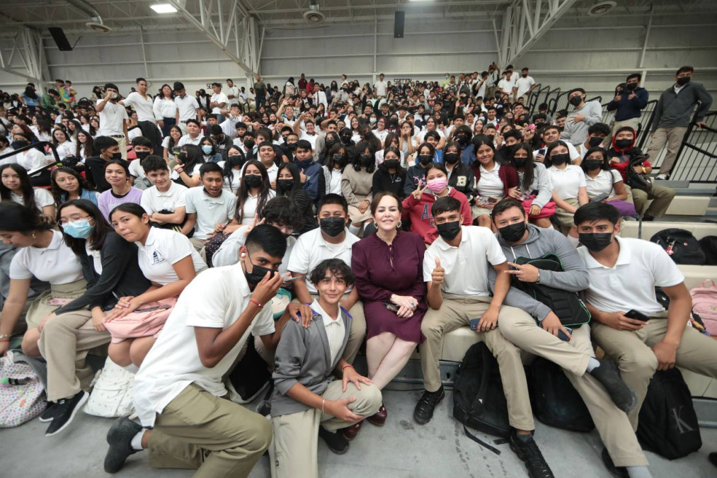 Anuncia alcaldesa foro "Renueva tu mente" con presentación de Farid Dieck 