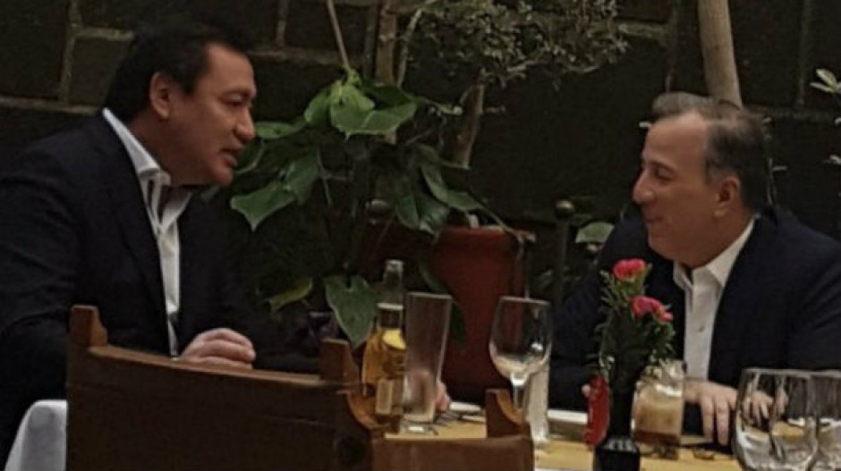 Meade se reúne con Osorio Chong en restaurante 