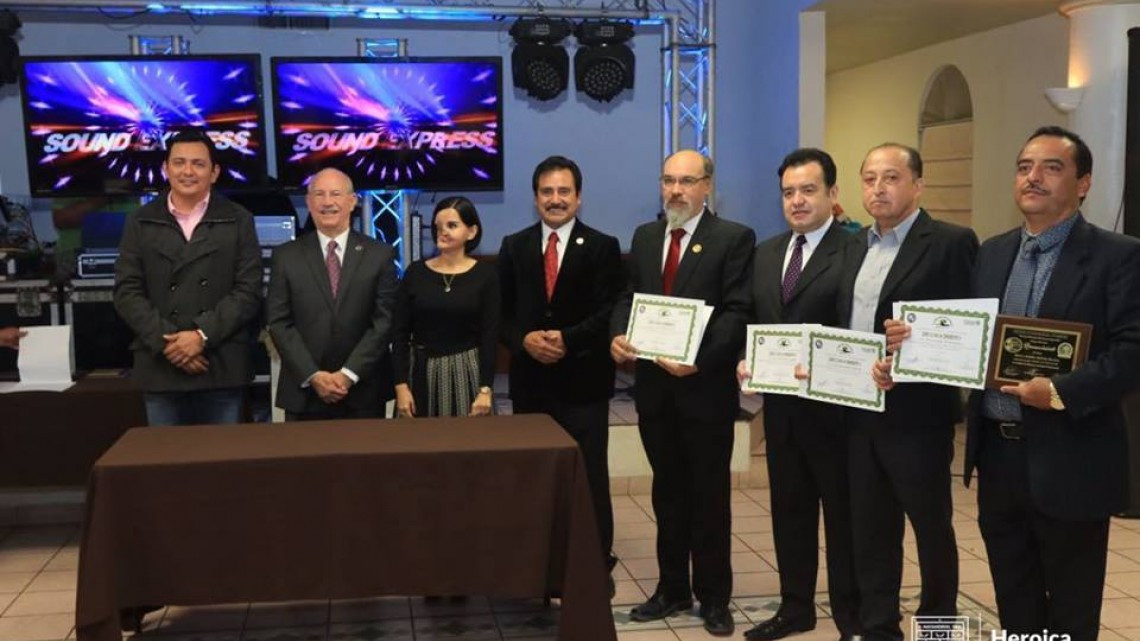 Realizan VII Entrega de reconocimientos al mérito periodista y ciudadano